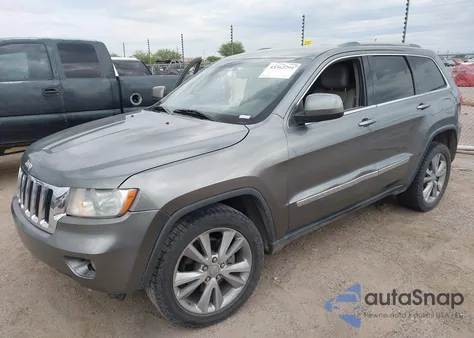 2013 Jeep Grand Cherokee Laredo z USA, uszkodzony, nr VIN 1C4RJEAG7DC579784